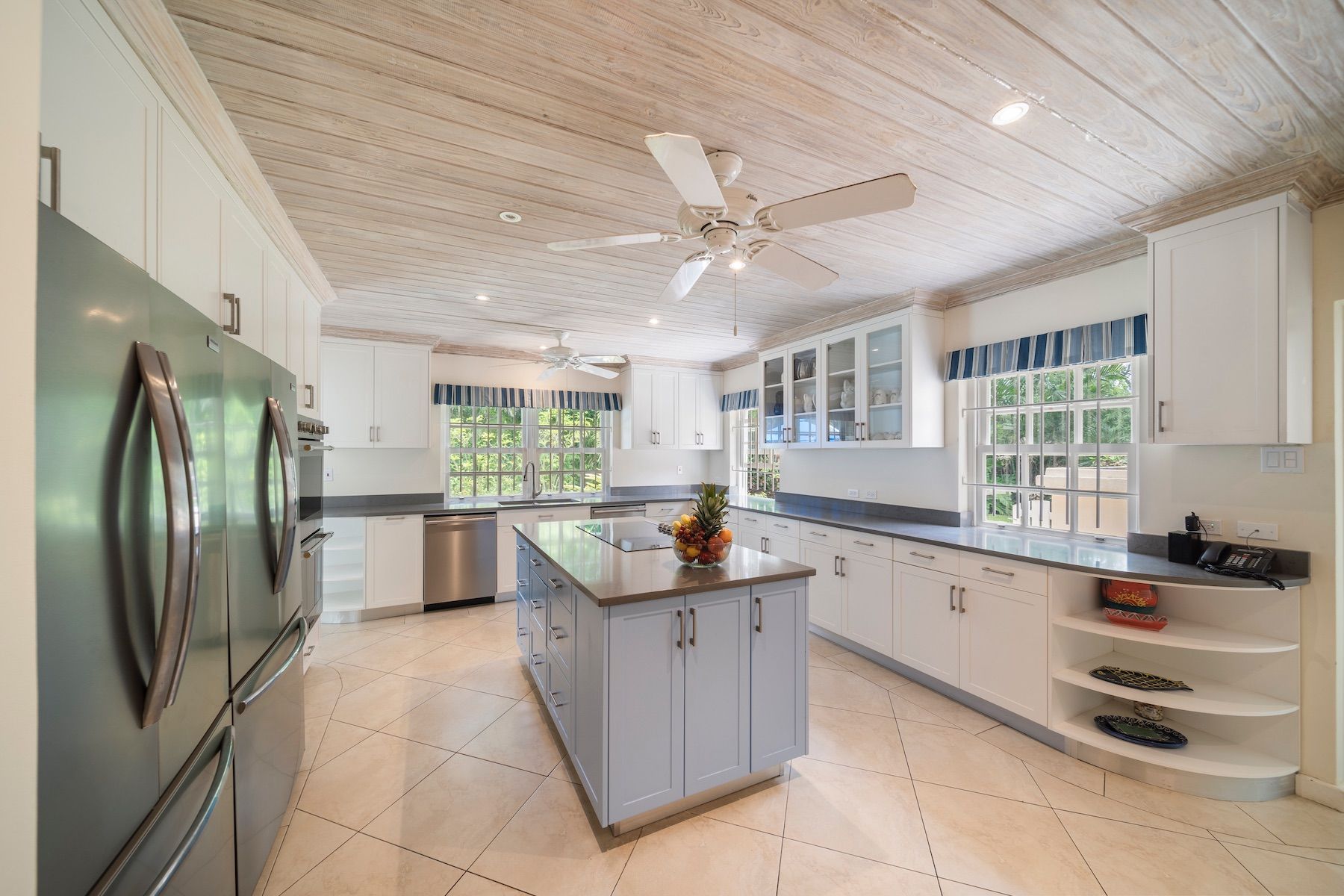 Sandalwood House villa photo.